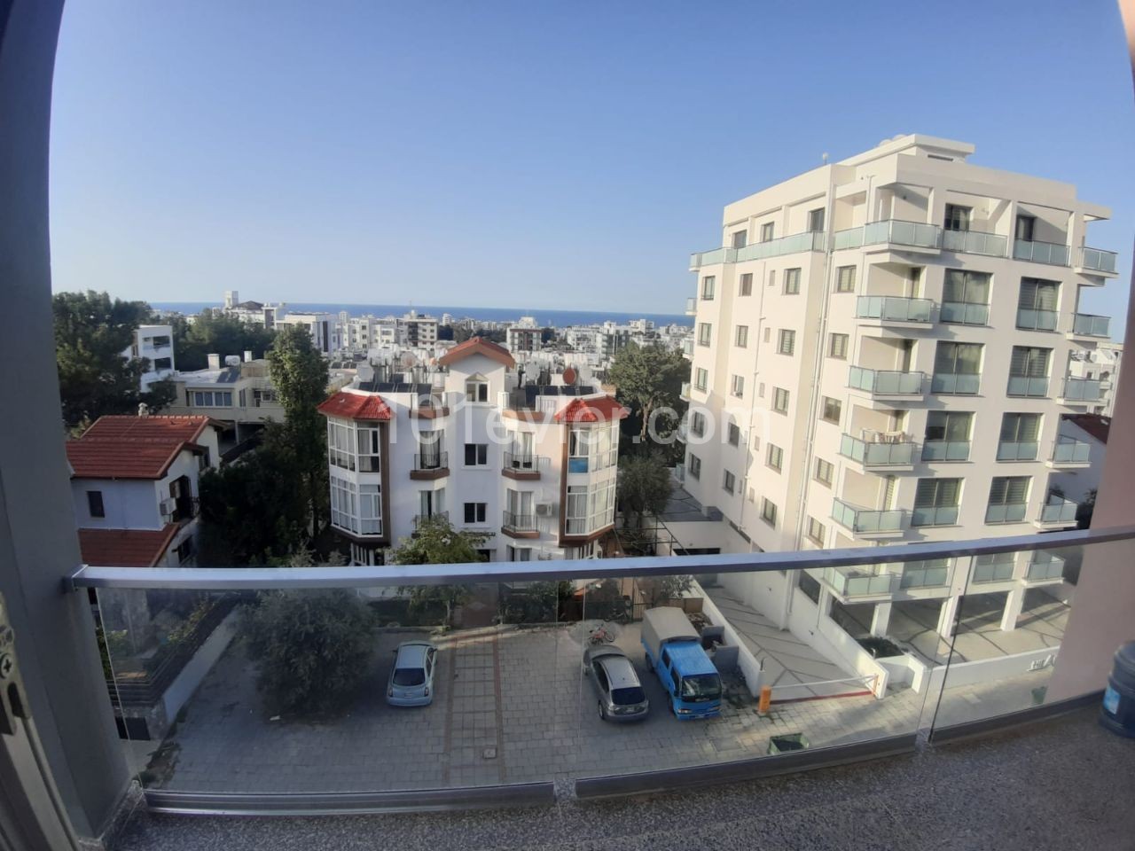 Girne Merkez’de 2+1 Satılık Penthouse Daire