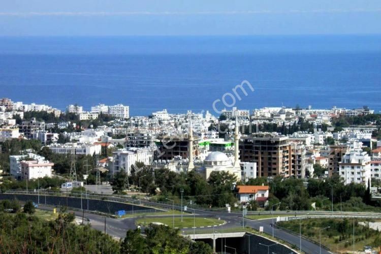 Girne Merkez’de 2+1 Satılık Daire