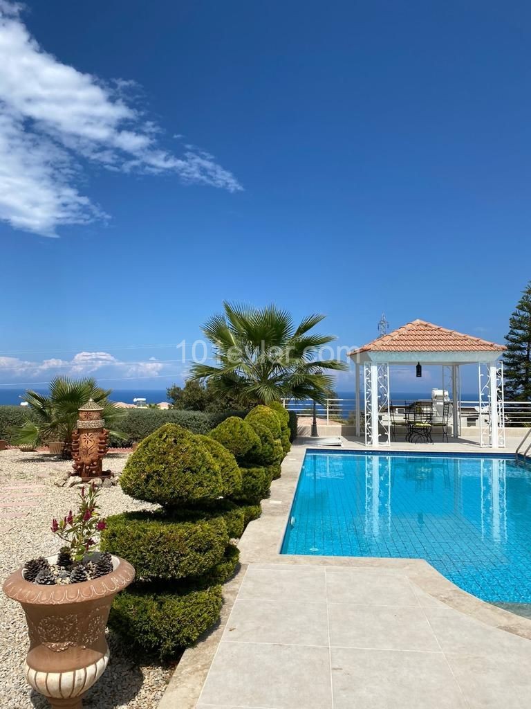 Four Bedroom Villa for Sale in Bellapais