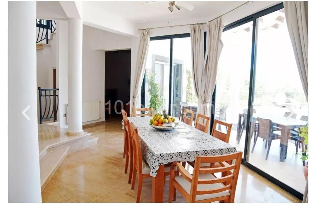 5 + 1 Villa Zu Vermieten In Alsancak ** 