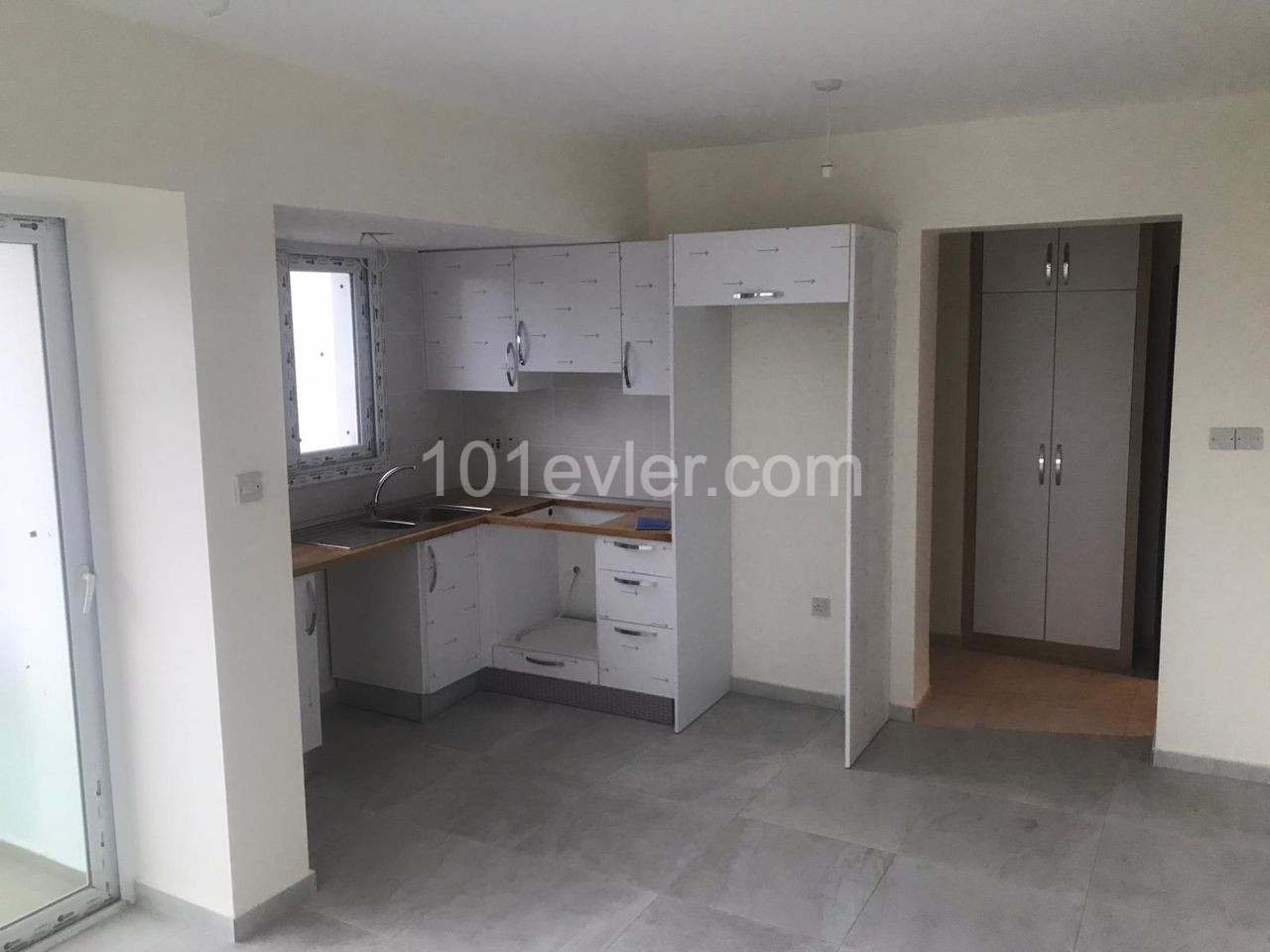 2+1 Wohnung Zum Verkauf In Kyrenia Zentrum ** 