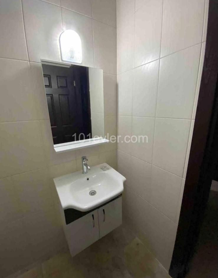 Girne Merkez’de 2+1 Kiralık Daire