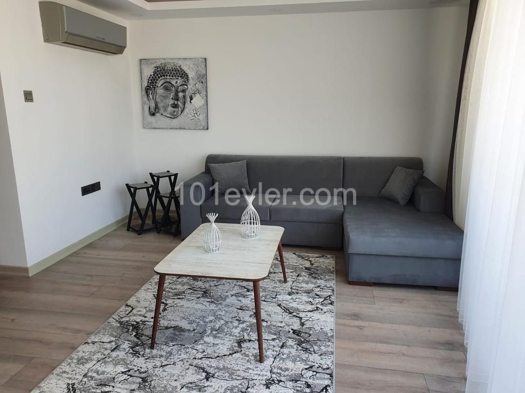 Girne Merkezde Satılık 2+1 Daire