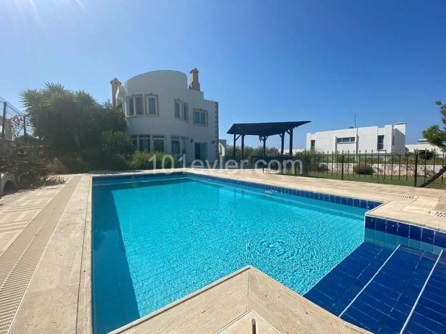 3+1 FULLY FURNISHED DUPLEX VILLA FOR RENT IN ÇATALKÖY, KYRENIA WITH A WONDERFUL CONJECTION WITH THE SEA WIDE GARDEN WITH PRIVATE SWIMMING POOL AND STYLISH DESIGN✨ ** 