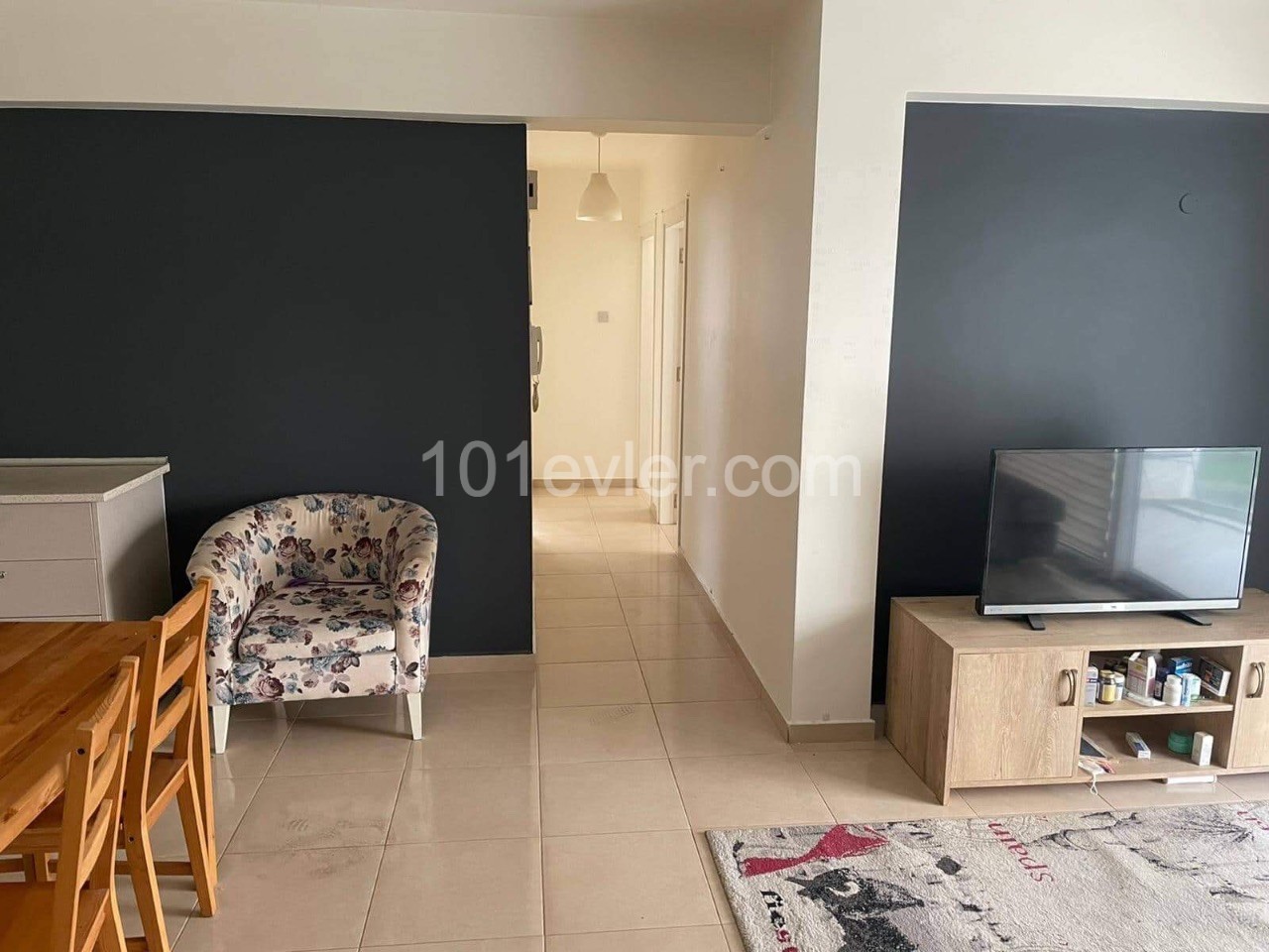 3+1 VOLL MÖBLIERTE RESIDENZ WOHNUNG ZUR MIETE IN KYRENIA ZENTRUM ZU FUß VON ÜBERALL ** 