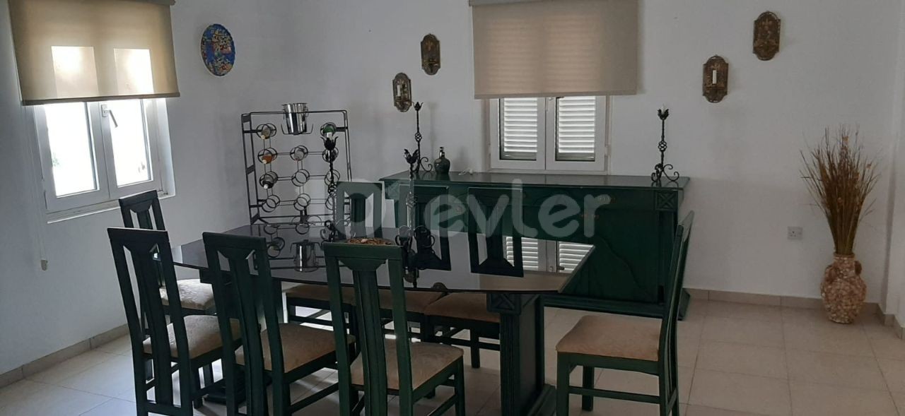 Girne Bölgesinde Günlük Kiralık Villa