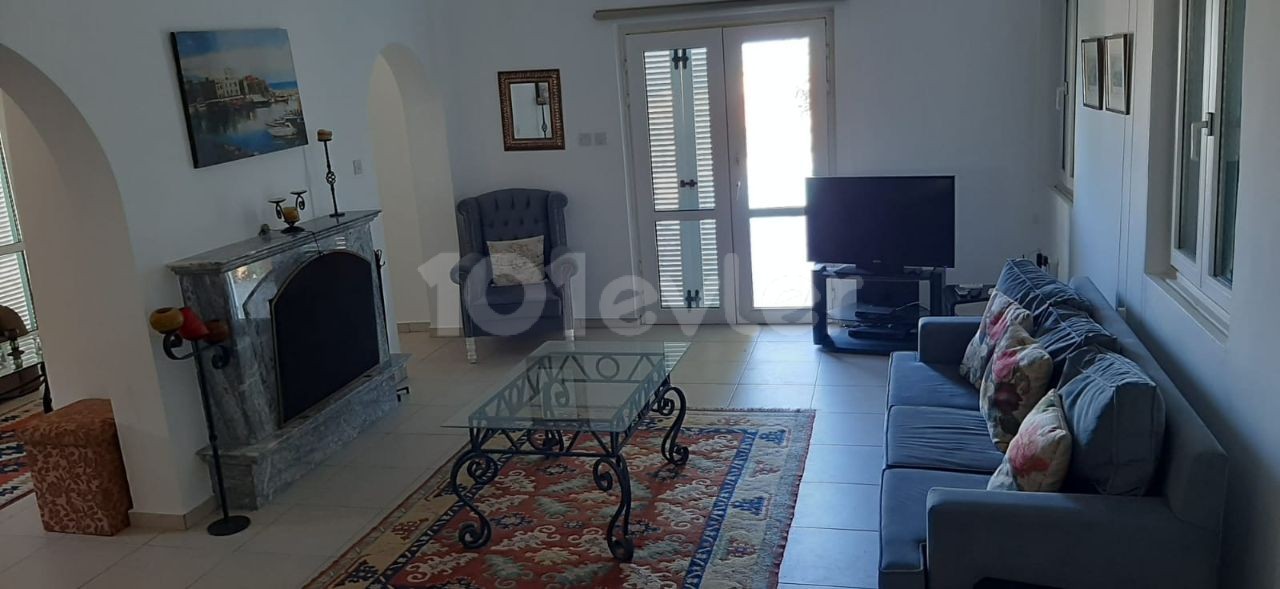 Girne Bölgesinde Günlük Kiralık Villa