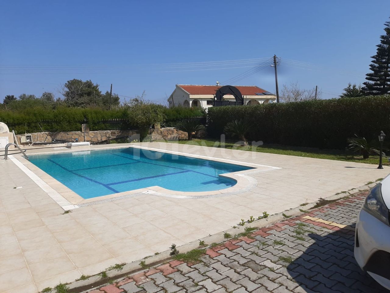 VILLA ZU VERMIETEN MIT POOL IN OZANKÖY ** 