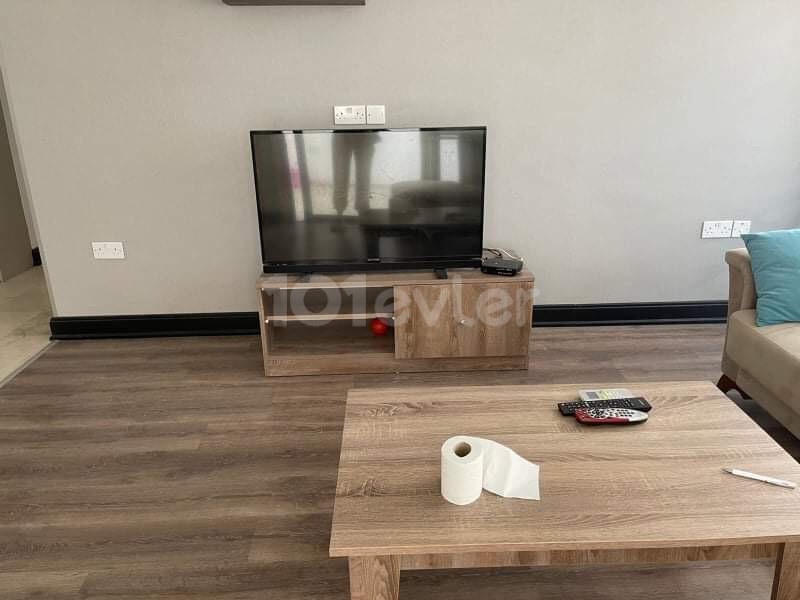 ANGEBOTE SERIE ... 2+1 VOLL MÖBLIERTE RESIDENZ WOHNUNG ZUR MIETE IN ROYAL SUITES RESIDENCE GEBÄUDE IN KYRENIA ZENTRUM NUSMAR MARKT BEZIRK ** 