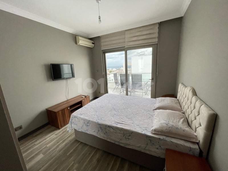 BRINGEN SIE DEN LUXUS NACH HAUSE, WENN SIE...3 + 1 VOLL MÖBLIERTES PENTHOUSE MIT GROßER TERRASSE MIT HERRLICHER AUSSICHT ZU VERMIETEN IN KYRENIA NUSMAR MARKET DISTRICT ** 