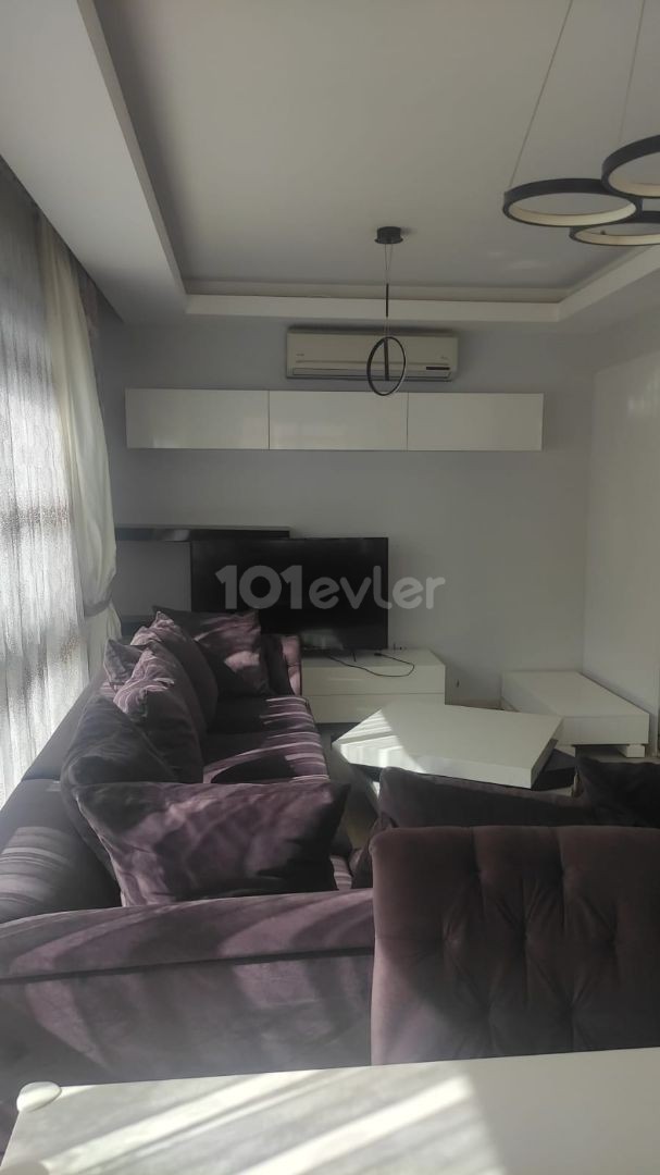 Girne Merkezde Kiralık 3+1 Daire