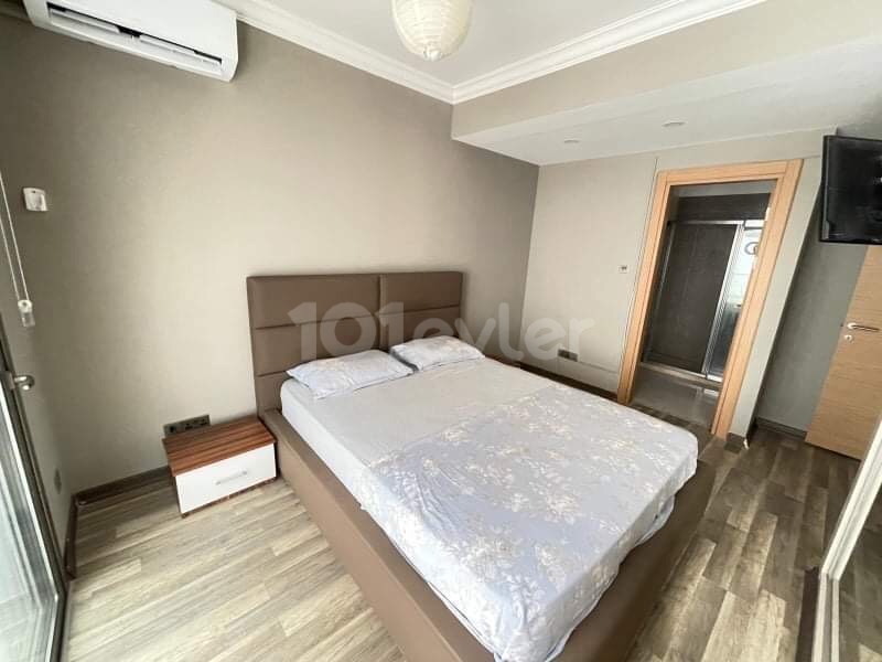 GİRNE MERKEZ’DE SATILIK EŞDEĞER KOÇAN MASRAFLARI ÖDENMİŞ FULL EŞYALI- HARİKA MANZARALI GENİŞ TERASA SAHİP  3+1 PENTHOUSE