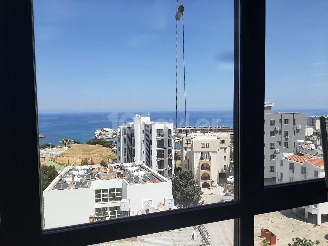 4+1 PENTHOUSE FOR SALE WITH A PRIVATE POOL WITH A UNIQUE VIEW IN THE CENTER OF KYRENIA ** 