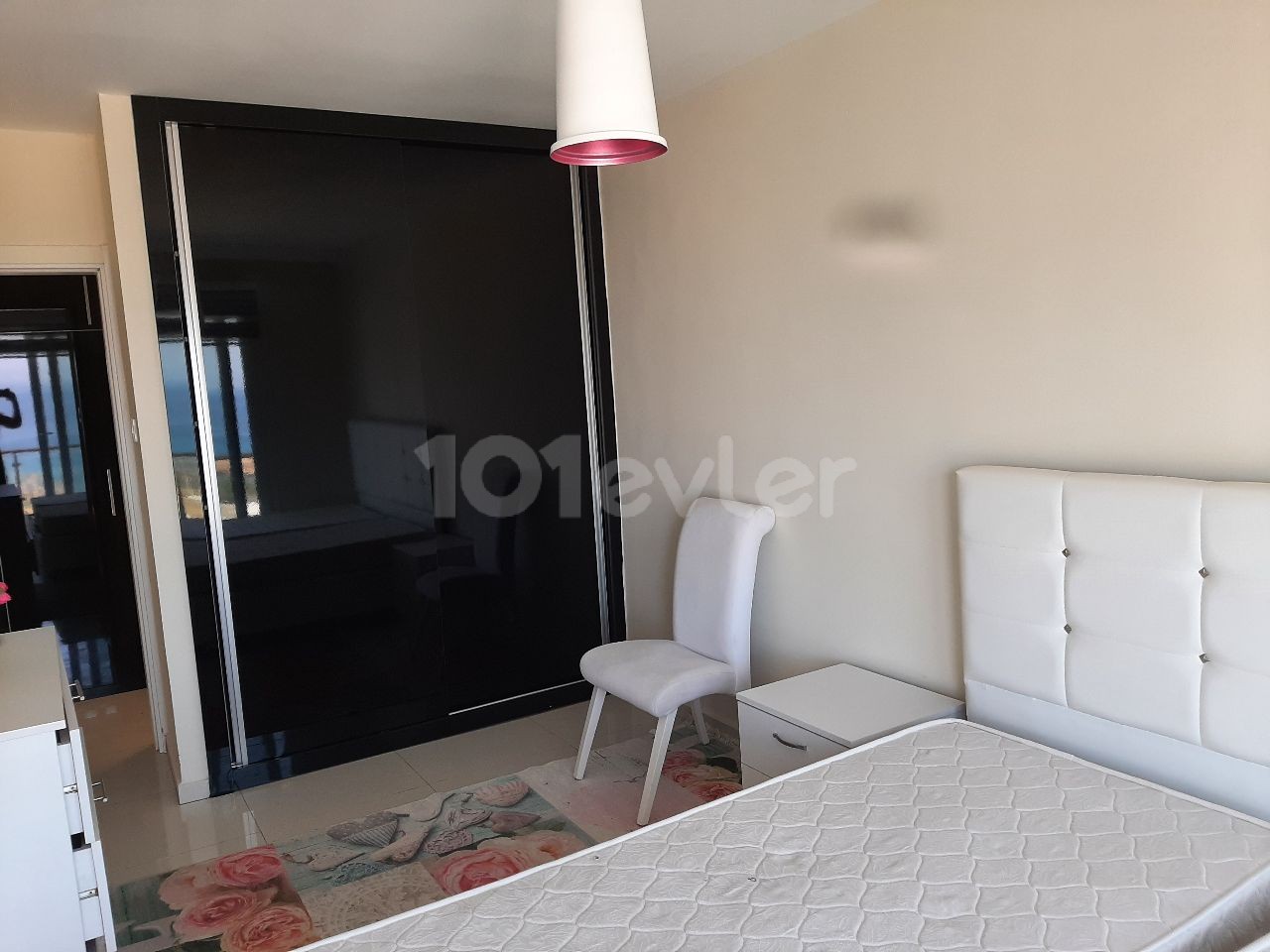 4 + 1 PENTHOUSE ZUM VERKAUF MIT PRIVATEM POOL MIT EINZIGARTIGER AUSSICHT IM ZENTRUM VON KYRENIA ** 