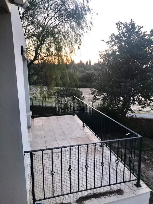 EIN FRIEDLICHES LEBEN IN ALSANCAK, DER PERLE VON KYRENIA, MIT DER NATUR VERFLOCHTEN ① ... PRIVATER POOL-GROßER GARTEN-HERRLICHE AUSSICHT ZU VERMIETEN 3 + 1 VOLL MÖBLIERTE DOPPEL LLOSA VILLA ** 