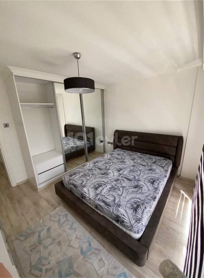 WIR BRINGEN LUXUS IN IHR ZUHAUSE..2+1 VOLL MÖBLIERTE RESIDENZ WOHNUNG ZU VERMIETEN IN DER NÄHE VON ÜBERALL IM ZENTRUM VON KYRENIA ** 