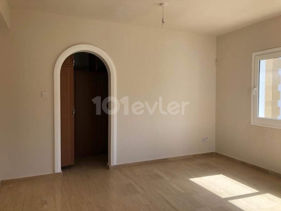 EIN SCHNÄPPCHEN ... VILLA ZUM PREIS EINER WOHNUNG!..FREISTEHENDES 3 + 1 DOPPEL LLOGARA VILLA ZUM VERKAUF GEEIGNET FÜR GLEICHWERTIGE COB KREDIT MIT EIGENEM GARTEN GRILL ** 