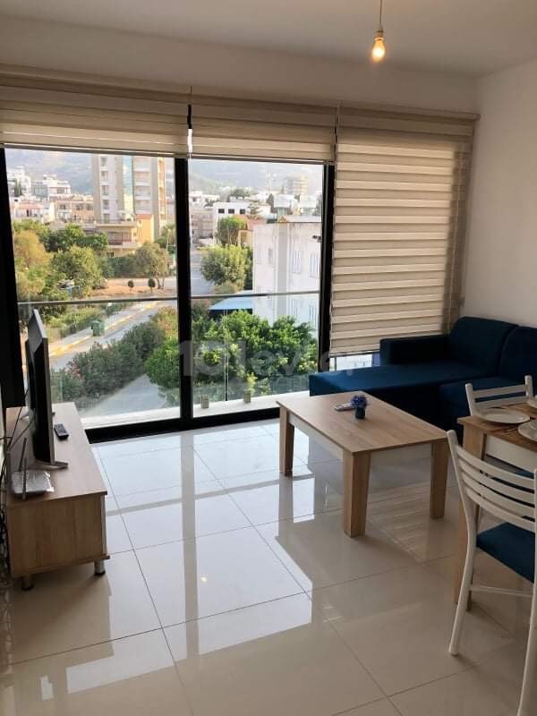 1+1 VOLL MÖBLIERTE RESIDENZ WOHNUNG ZUM VERKAUF IN SEHR GUTER LAGE IM ZENTRUM VON KYRENIA ** 