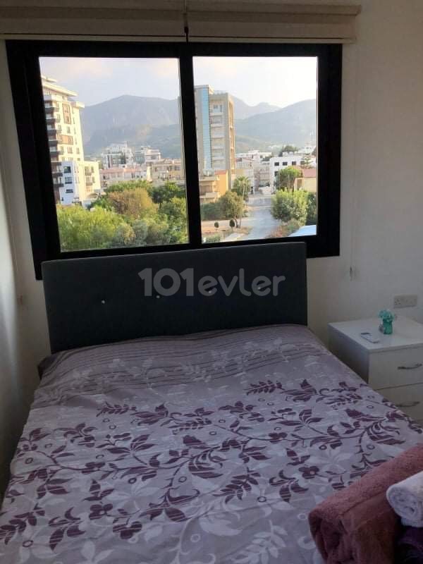 1+1 VOLL MÖBLIERTE RESIDENZ WOHNUNG ZUM VERKAUF IN SEHR GUTER LAGE IM ZENTRUM VON KYRENIA ** 