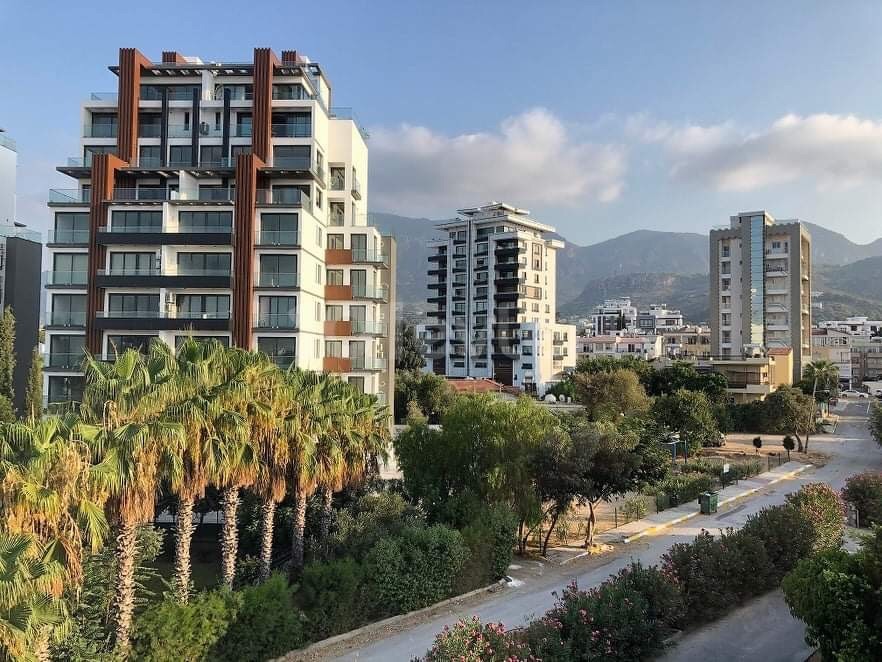 1 + 1 FULLY FURNISHED RESIDENCE APARTMENT FOR SALE IN A VERY GOOD LOCATION IN THE CENTER OF KYRENIA ** 