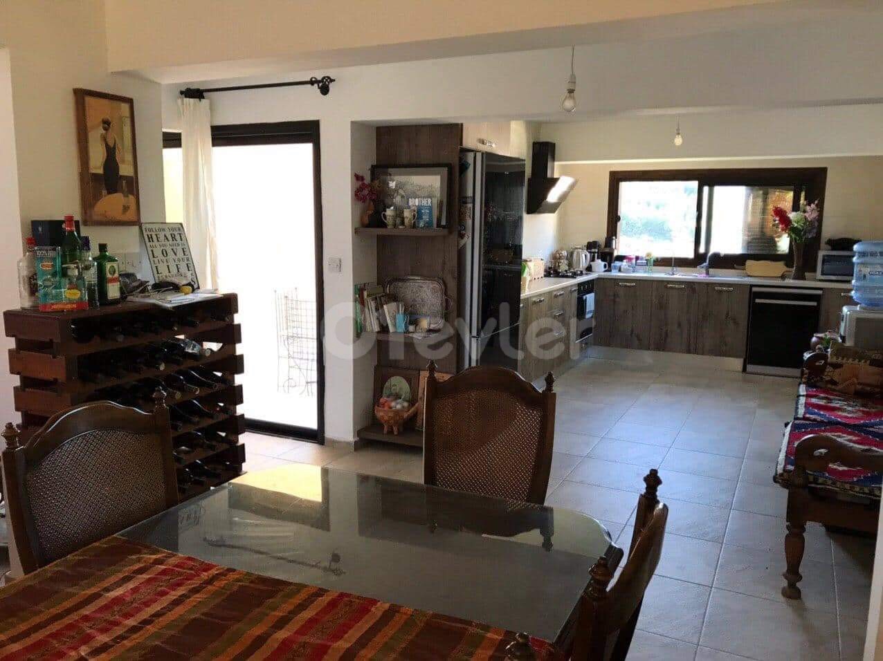 VOLL MÖBLIERTE 3 + 1 DOPPEL LLOGARA DELUXE VILLA MIT GARTEN MIT PRIVATEM POOL IN KYRENIA EDREMIT MIT HERRLICHEM BLICK AUF DIE NATUR ** 