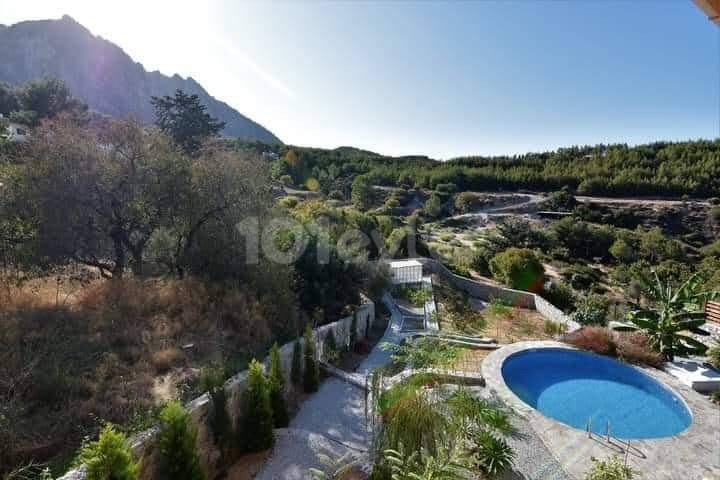 A FULLY FURNISHED 3+1 DUPLEX LUX VILLA WITH A GARDEN WITH A PRIVATE POOL WITH A GREAT VIEW OF NATURE IN THE KYRENIA EDREMIT REGION ** 