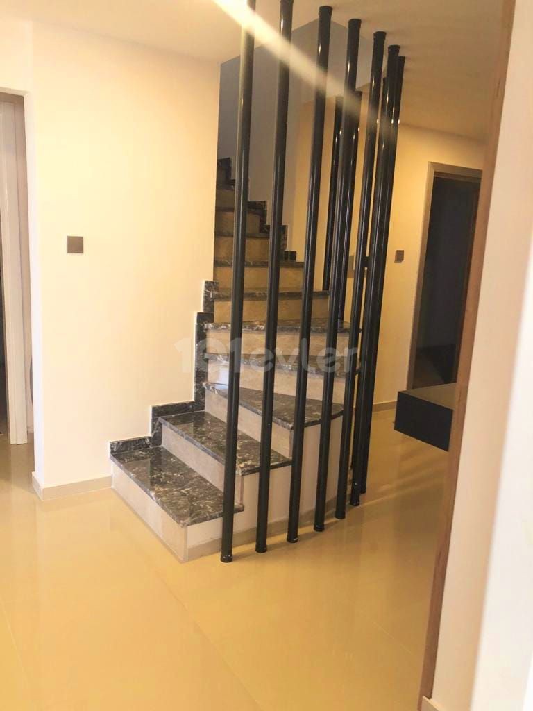 PENTHOUSE APARTMENT FOR SALE IN ENSUITE IN KYRENIA, THE CAPITAL OF BEAUTY AND TRANQUILITY ** 