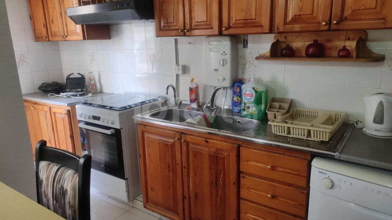 145m2 geschlossene Fläche mit separater Küche in der Nähe von überall in Kyrenia Zentrum 3+1 voll möblierte Wohnung Zu vermieten ** 