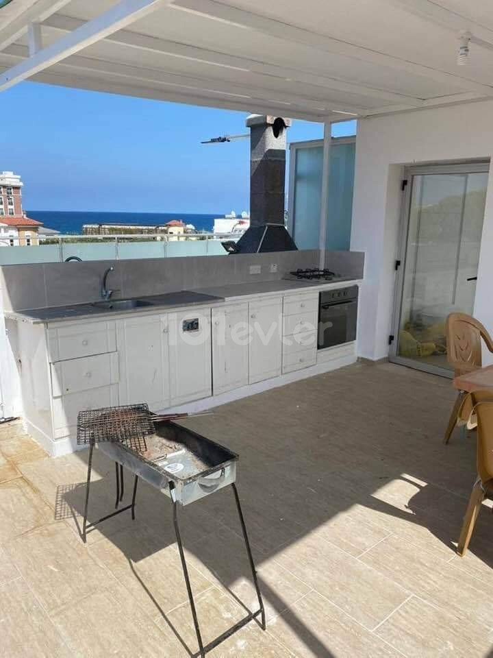 VOLL MÖBLIERTE 2 + 1 GEPFLEGTE WOHNUNG IN KYRENIA KARAOGLANOGLU MIT HERRLICHER AUSSICHT MIT PRIVATER TERRASSE IN DER NÄHE DES MEERES ** 