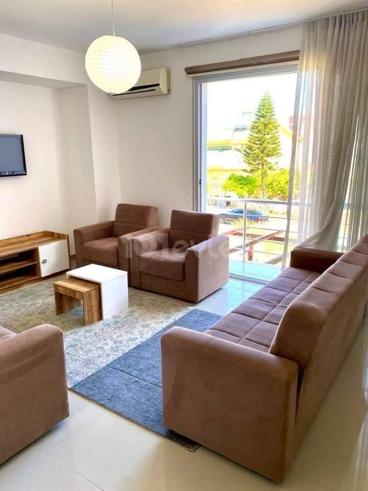 VOLL MÖBLIERTE 2 + 1 GEPFLEGTE WOHNUNG IN KYRENIA KARAOGLANOGLU MIT HERRLICHER AUSSICHT MIT PRIVATER TERRASSE IN DER NÄHE DES MEERES ** 