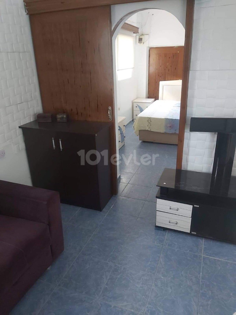 FIRSATT ✨ ..A DETACHED HOUSE WITH A PRIVATE GARDEN FOR RENT ON THE MAIN STREET IN KYRENIA KARAOGLANOGLU FOR 3600₺ PER MONTH FIXED ** 