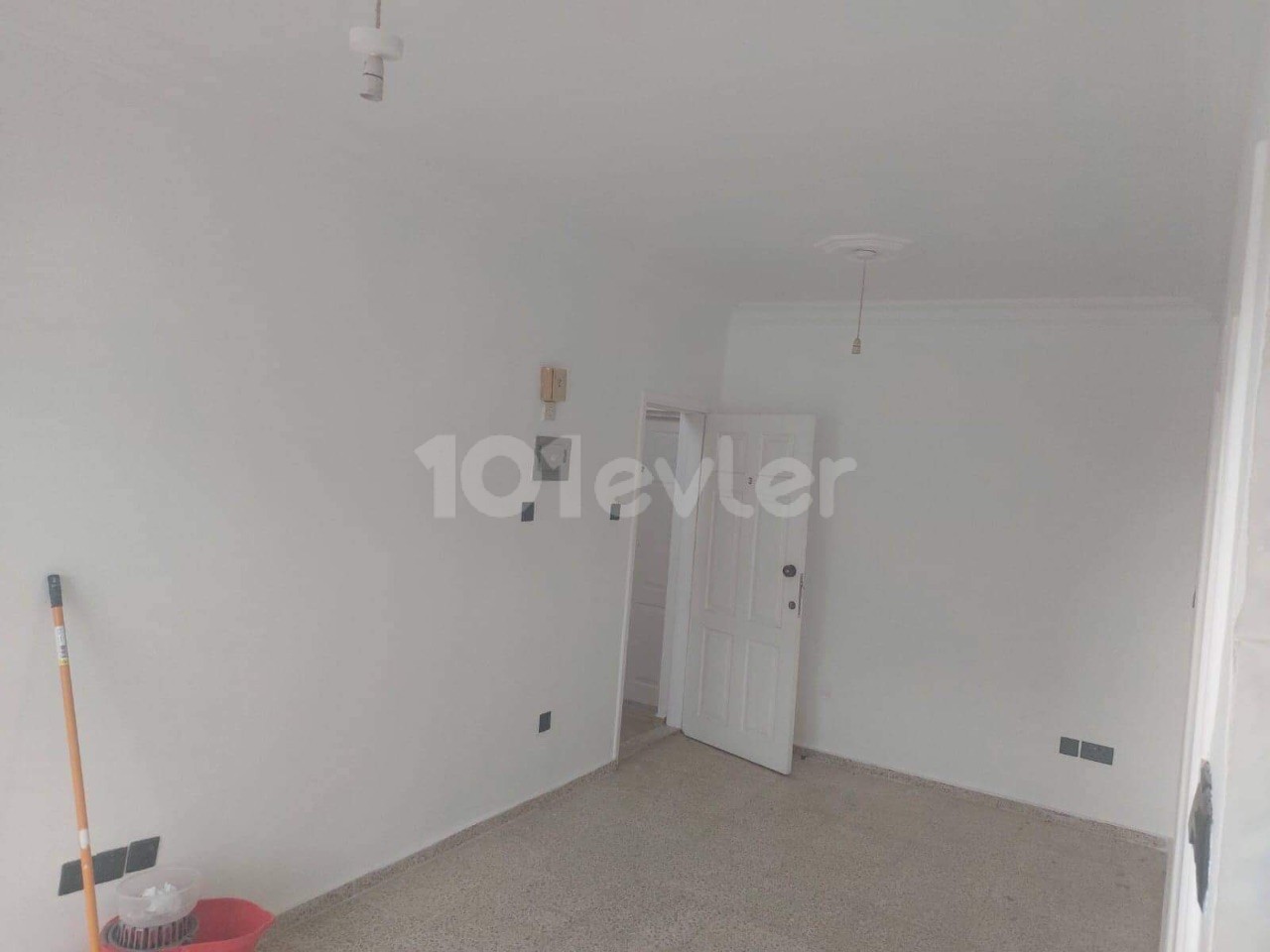 KLEPIRR ✨ ...AN APARTMENT SUITABLE FOR A COST-FREE LOAN WITH PAID 1 + 1 EQUIVALENT COBS TAXES FOR SALE ON A SITE WITH A POOL IN THE ALSANCAK DISTRICT OF KYRENIA ** 