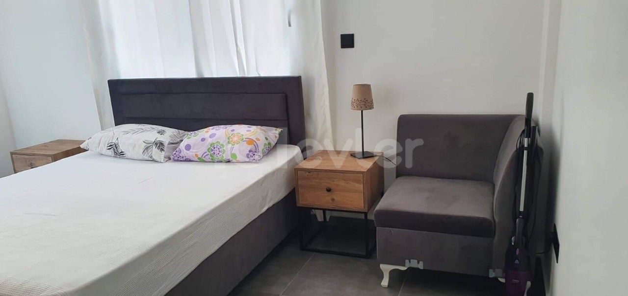 FIRSATT ✨ ..1 + 1 FULLY FURNISHED APARTMENT FOR RENT WITH A CLOSED AREA OF 75m2 WITH A SEPARATE KITCHEN -SPACIOUS BALCONY LOCATED VERY CLOSE TO THE STREET IN THE ALSANCAK DISTRICT OF KYRENIA ** 