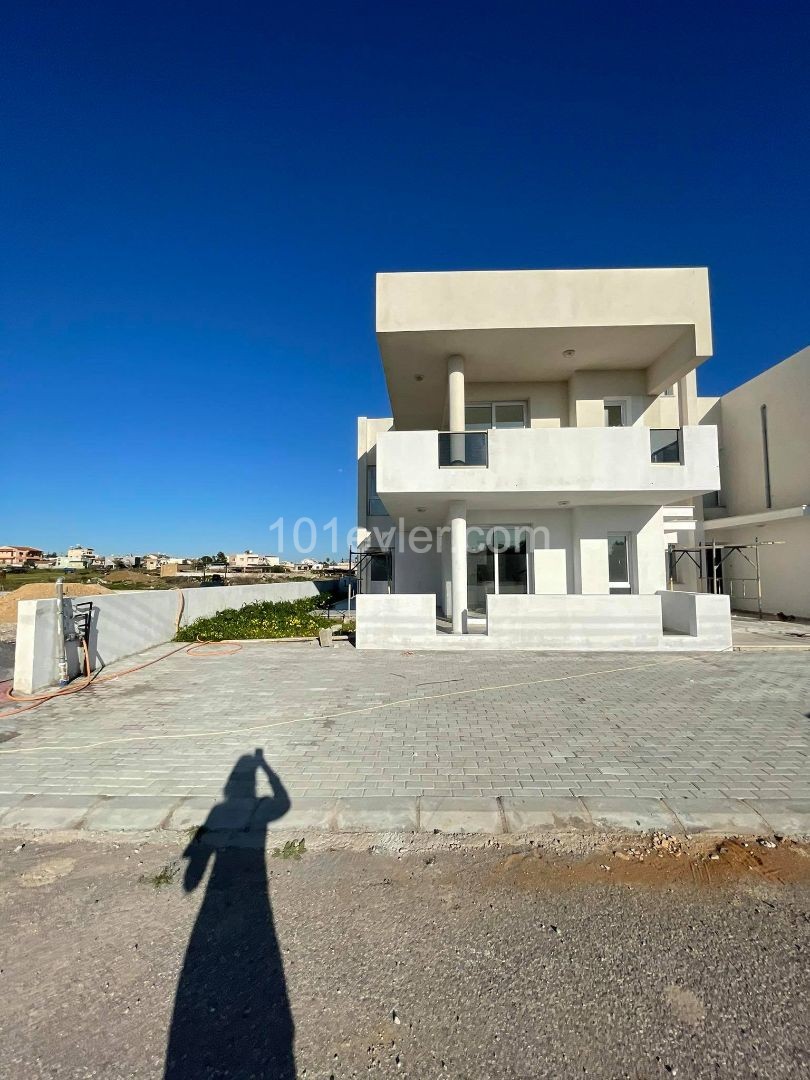 3 + 1 Zero Apartments in the Tuzla District of Famagusta ** 