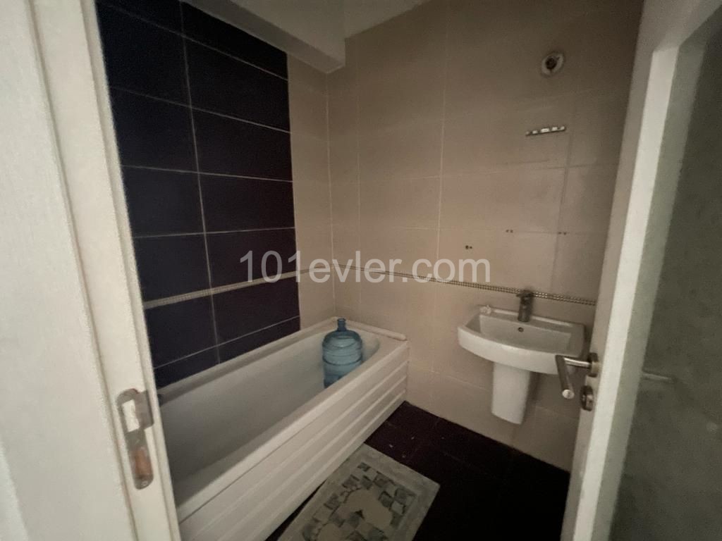 3+1 Flat in Famagusta Dumlupınar Area ** 