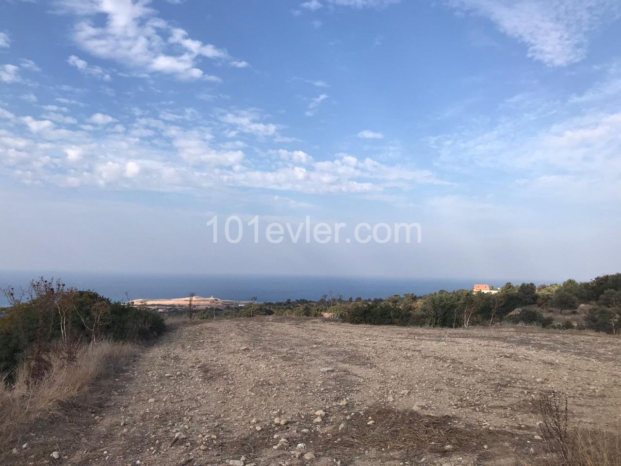 3 Old Houses with Sea View in Sipahi, 6 Decares of Land for Sale, 1 House ** 