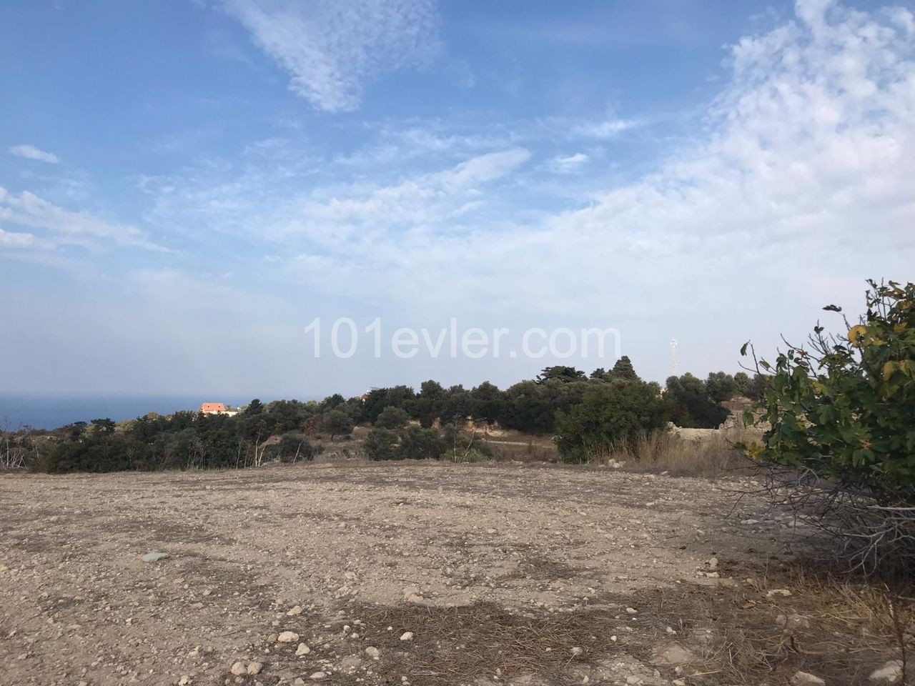 3 Old Houses with Sea View in Sipahi, 6 Decares of Land for Sale, 1 House ** 