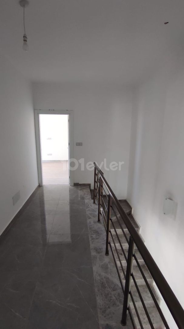 3+1 large villa for sale in Nicosia with a campaign price!