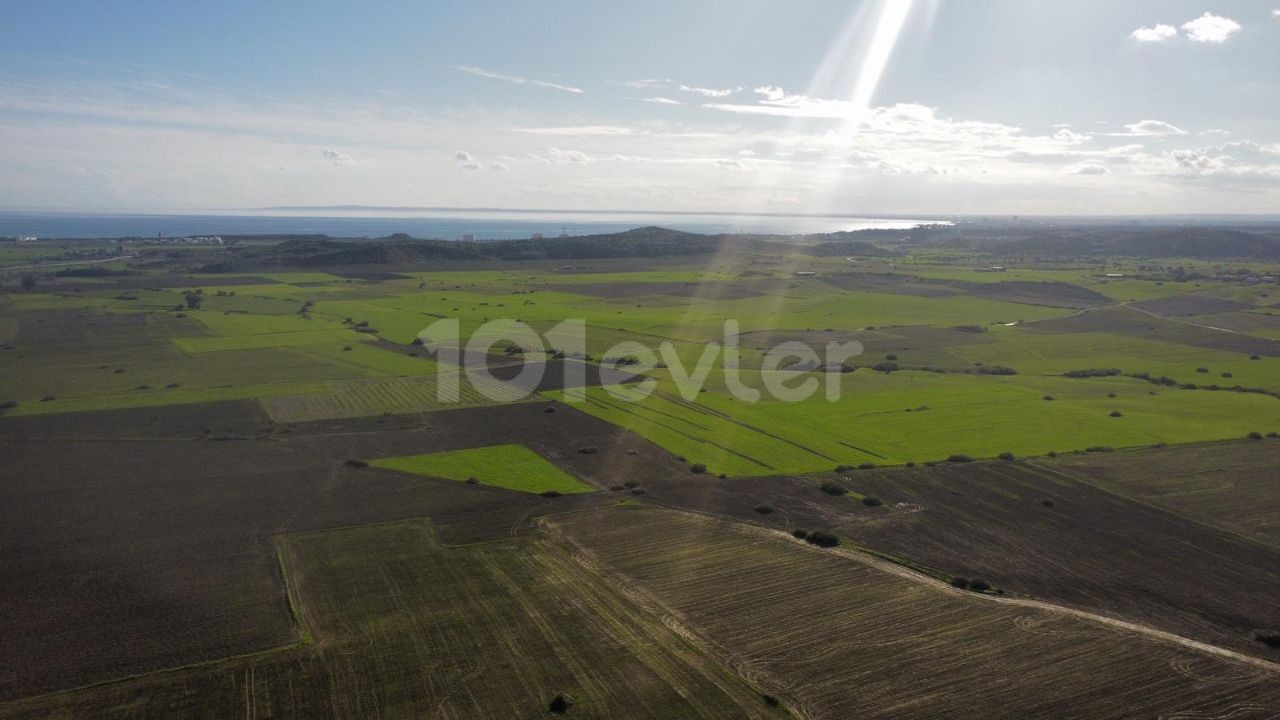 LAND FOR SALE in TUZLUCA! ** 