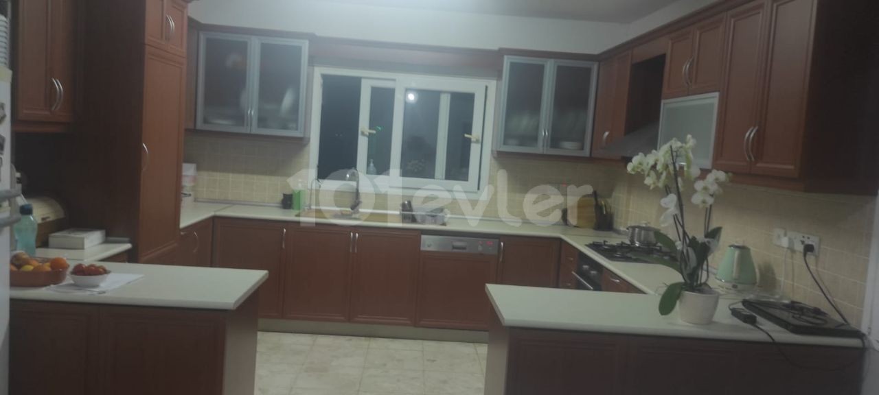 Spacious 3 +1 Apartment for Sale in the Center of Kyrenia! ** 