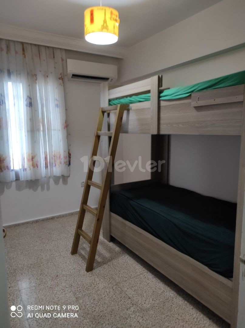 3+1 Wohnung Zum Verkauf Im Zentrum Von Kyrenia ** 