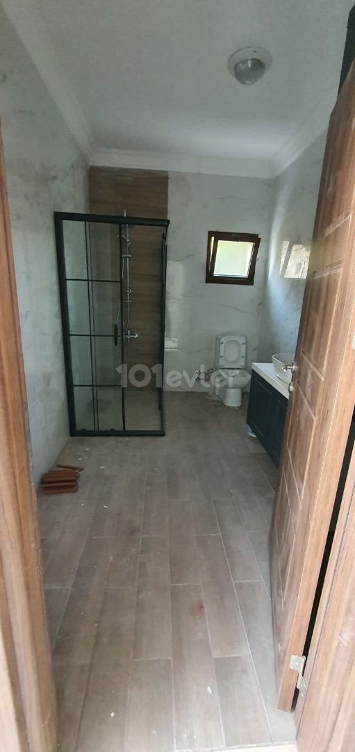 MAGOSA BAYKALDA KAÇIRILMAYACAK  FİYATA 4+1 PENTHOUSE