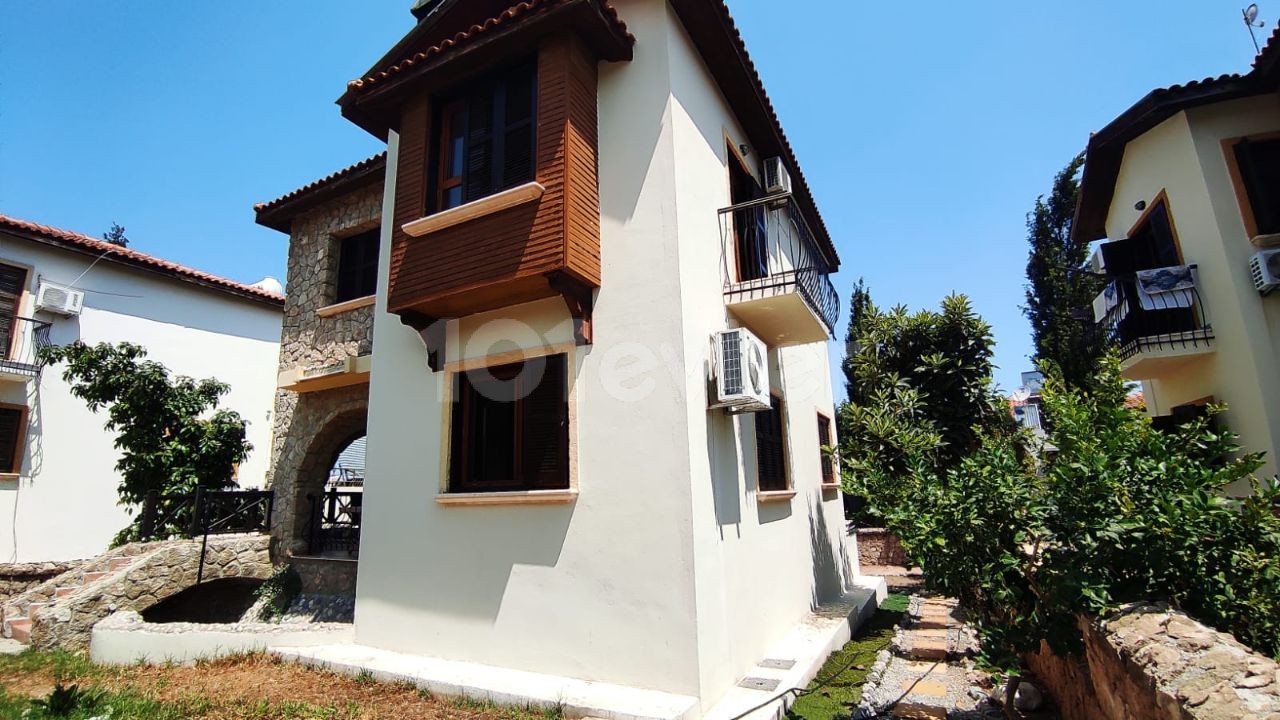 3 + 1 villas for sale in a decent location in Kyrenia Çatalköy ** 