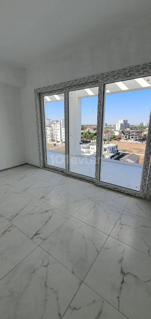 A PENTHOUSE FOR 78,000 POUNDS AT AN UNMISSABLE PRICE IN YENIBOGAZ. IT IS BUILT WITH 1ST CLASS MATERIALS 600 METERS FROM THE SEA. DELIVERY DATE October 2022 ** 