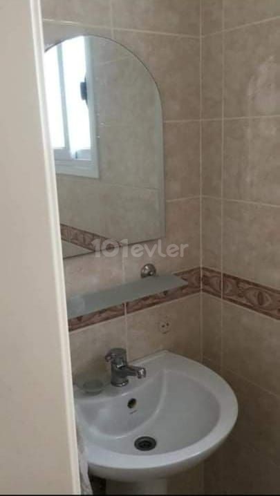 GAZİMAĞUSA'DA SATILIK  3+1 DAİRE  