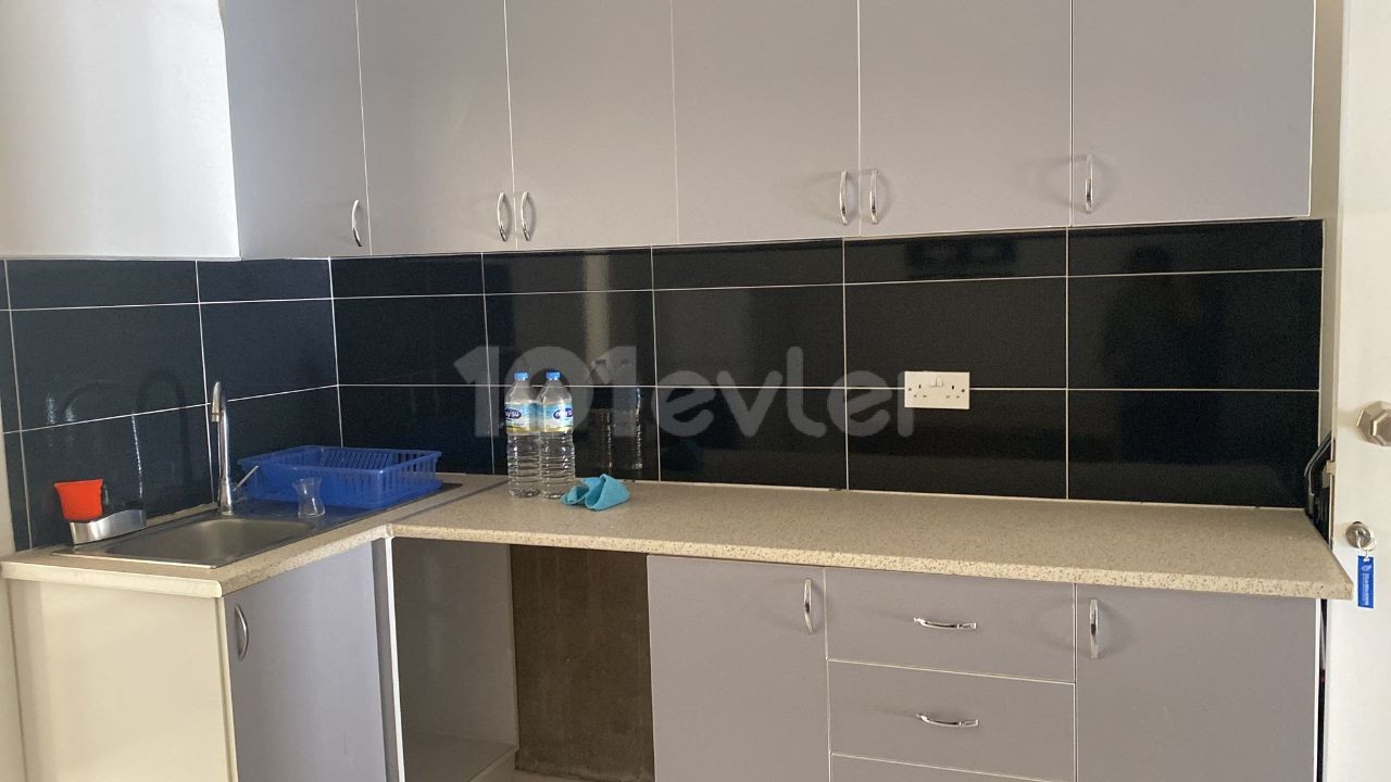 1 + 1 APARTMENT FOR SALE FOR STUDENTS IN SAKARYA, FAMAGUSTA ** 