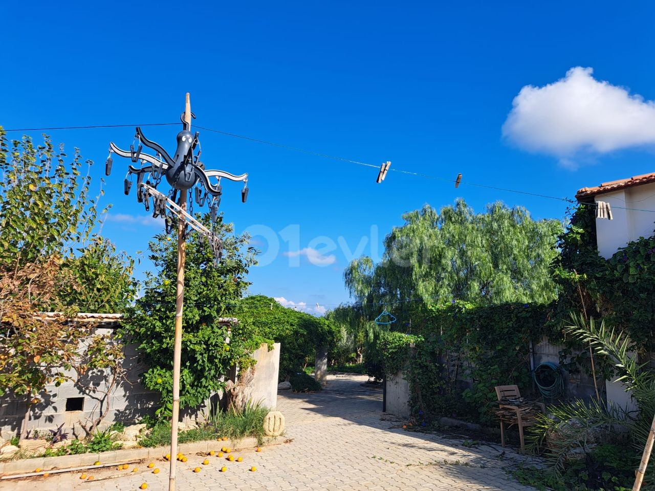 Villa zum Verkauf mit Berg - und Meerblick in Yenierenköy ** 