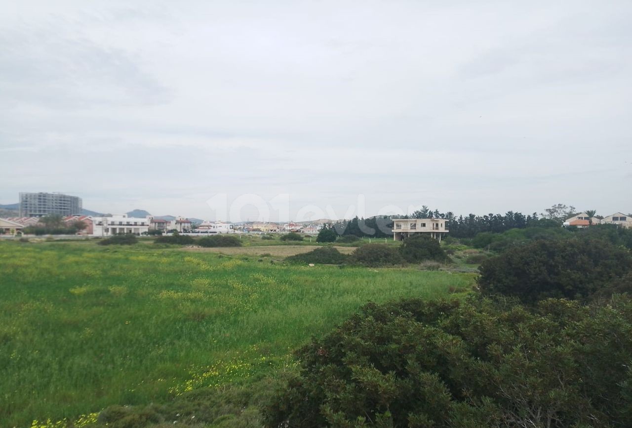 Zoning, Sea and Main Road Zero Field in Iskele Bogaz