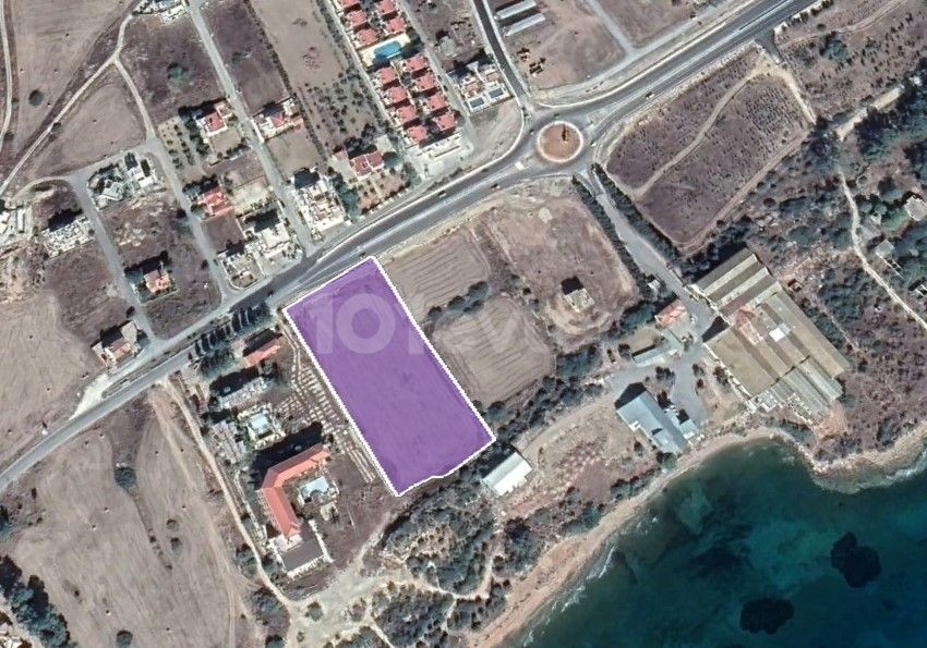 Zoning, Sea and Main Road Zero Field in Iskele Bogaz