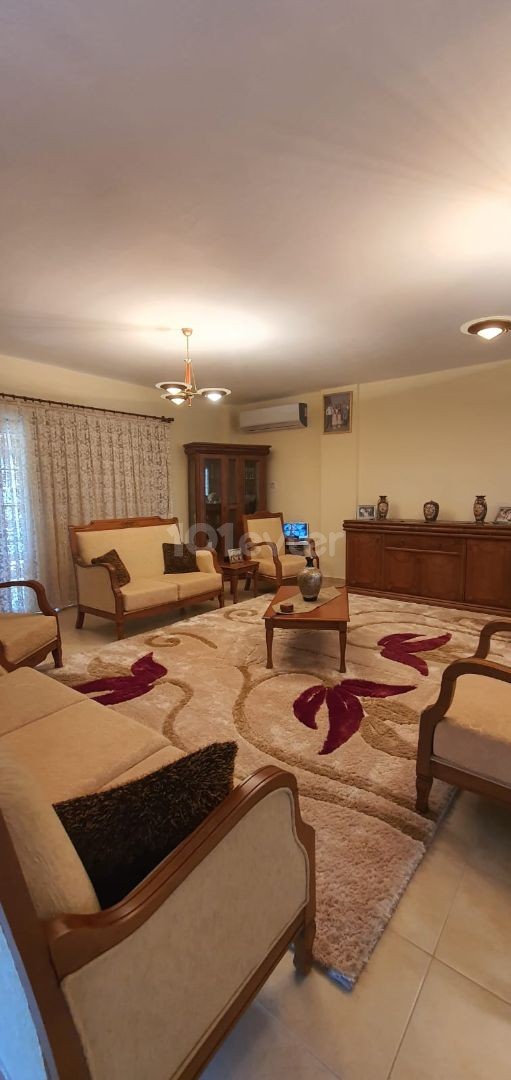 4+1 FULLY FURNISHED MAGNIFICENT VILLA FOR SALE IN KUMYALI